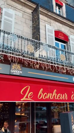 Cuisine faite maison et terrasse en plein air au Garden Ice Café Périgueux.